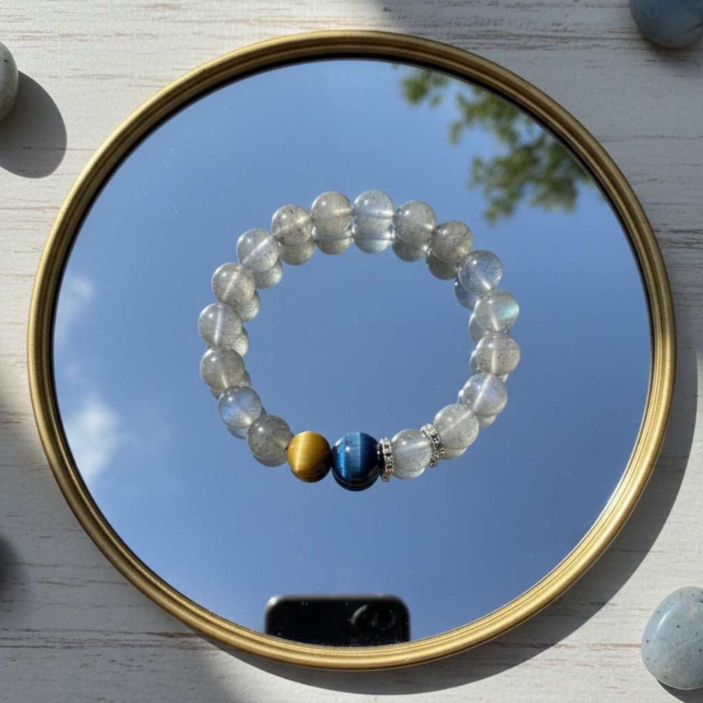 Elegant Natural Gray Moonstone Crystal Beaded Bracelet with Blue and Golden Tiger's Eye Accents – Luxurious & Stylish Jewelry